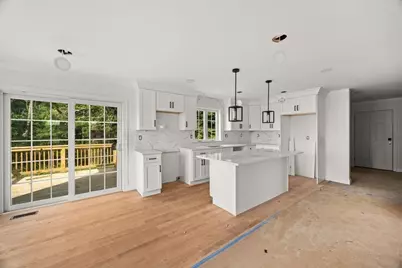 49 Thompson St, Middleborough, MA 02346 - Photo 6