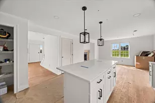 49 Thompson St, Middleborough, MA 02346 - Photo 4