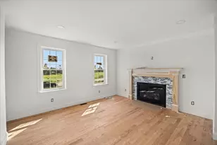 49 Thompson St, Middleborough, MA 02346 - Photo 10