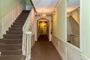 1253 Beacon St, Brookline, MA 02446 - Photo 8