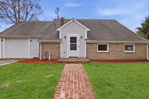 16 Beverly St, Dartmouth, MA 02747 - Photo 40