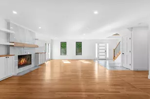 7 Garden Rd, Wellesley, MA 02481 - Photo 14