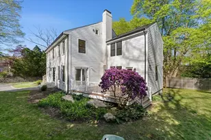 7 Garden Rd, Wellesley, MA 02481 - Photo 4