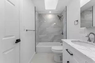 7 Garden Rd, Wellesley, MA 02481 - Photo 32