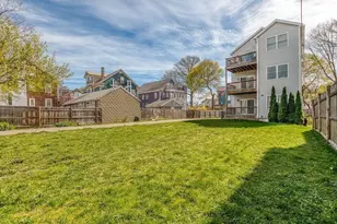 10 Irma St, Boston, MA 02124 - Photo 32