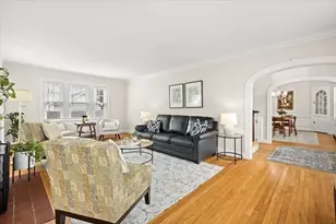 8 Myles Standish Rd, Boston, MA 02132 - Photo 6