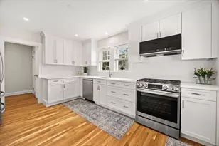 8 Myles Standish Rd, Boston, MA 02132 - Photo 18