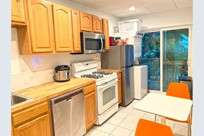 130 W 8th St #2, Boston, MA 02127 - Photo 2