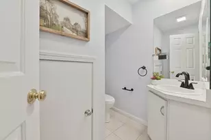 110 Coolidge Hill Rd, Watertown, MA 02472 - Photo 14