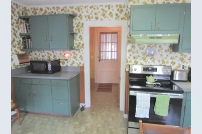 575 Summer St, Bridgewater, MA 02324 - Photo 10