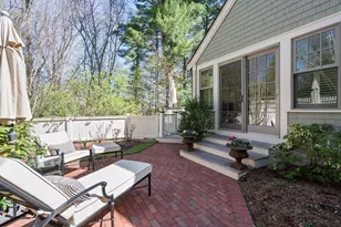 12 Fillmore Pl, Weston, MA 02493 - Photo 2