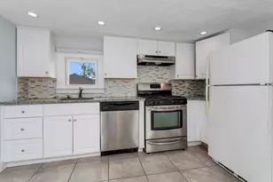856 Main St, Reading, MA 01867 - Photo 20