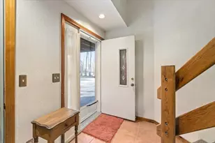 9 Eaton Ct, Haverhill, MA 01832 - Photo 4