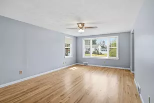 33 Overhill Dr, Springfield, MA 01129 - Photo 4