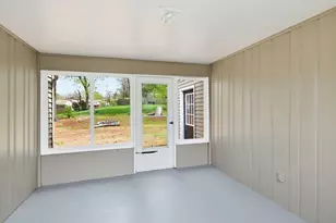33 Overhill Dr, Springfield, MA 01129 - Photo 14