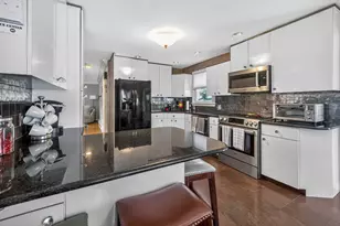 22 McRayne Hill Rd, Billerica, MA 01821 - Photo 4