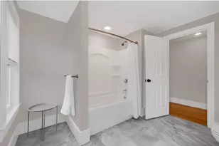16 Chestnut St, Newburyport, MA 01950 - Photo 28