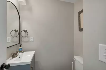 16 Chestnut Street #16, Newburyport, MA 01950 - Photo 14