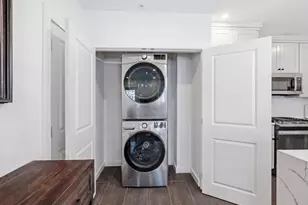 910 Saratoga St, Boston, MA 02128 - Photo 6