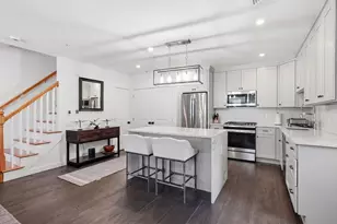 910 Saratoga St, Boston, MA 02128 - Photo 1