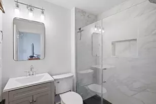 910 Saratoga St, Boston, MA 02128 - Photo 12