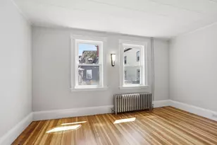 16 Pleasant St, Salem, MA 01970 - Photo 20