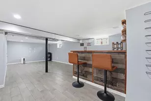 54 Shaw Park Ave, Chicopee, MA 01013 - Photo 28
