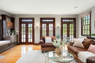 147 Charlton St, Arlington, MA 02476 - Photo 2