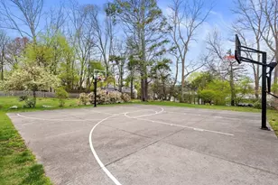 147 Charlton St, Arlington, MA 02476 - Photo 36