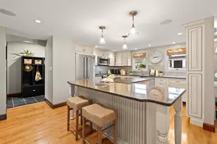 147 Charlton St, Arlington, MA 02476 - Photo 10