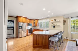 35 Pokanoket Ln, Marshfield, MA 02050 - Photo 10
