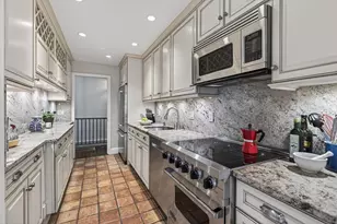 180 Marlborough St, Boston, MA 02116 - Photo 10