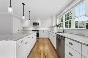39 French St, Watertown, MA 02472 - Photo 4