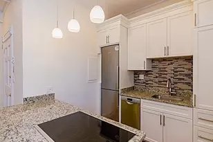 9 Temple St, Boston, MA 02114 - Photo 10
