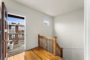 12 Gayland St, Boston, MA 02125 - Photo 10