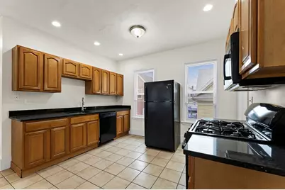 12 Gayland St, Boston, MA 02125 - Photo 18