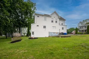 28 Washington St, Stoneham, MA 02180 - Photo 16