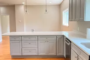 28 Washington St, Stoneham, MA 02180 - Photo 12