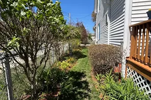 4 Central Ave, Northbridge, MA 01534 - Photo 8