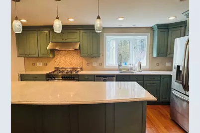 10 Parker Dr, Freetown, MA 02717 - Photo 8