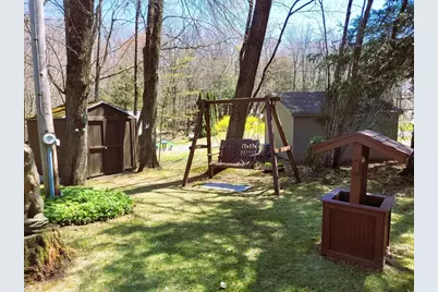 137 Sherwood Dr, Becket, MA 01223 - Photo 24