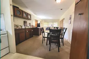47 Redwood Dr, Halifax, MA 02338 - Photo 4