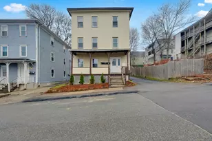 20 Mott St, Worcester, MA 01604 - Photo 1