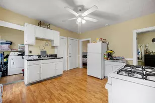 20 Mott St, Worcester, MA 01604 - Photo 20