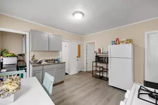 20 Mott St, Worcester, MA 01604 - Photo 12