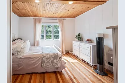 1066 Pleasant Street, Worcester, MA 01602 - Photo 38