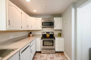 7 Dorchester St, Quincy, MA 02171 - Photo 6