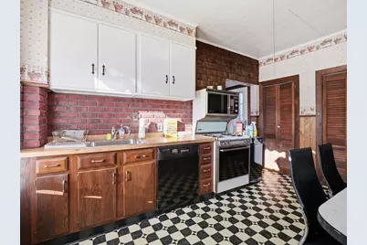 7 Sheldon St, Boston, MA 02131 - Photo 14