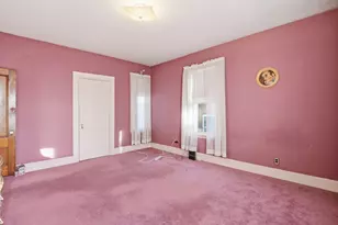 7 Sheldon St, Boston, MA 02131 - Photo 18