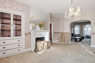 7 Sheldon St, Boston, MA 02131 - Photo 10